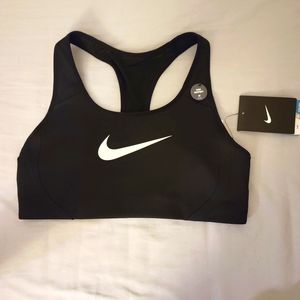 Nike sports bra, Sz. M, new with tags